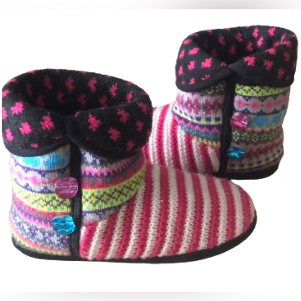 STEVE MADDEN BOOTIE SLIPPERS • Sz M